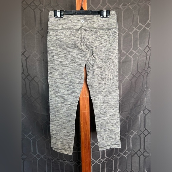 Lululemon Wonder Under Crops Space Dye Size 4 - Picture 3 of 6